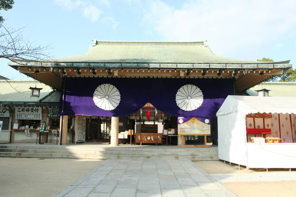 Ikukunitama Jinja shrine